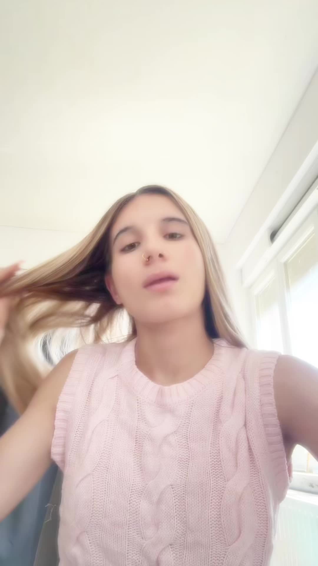 @sxyra6k2