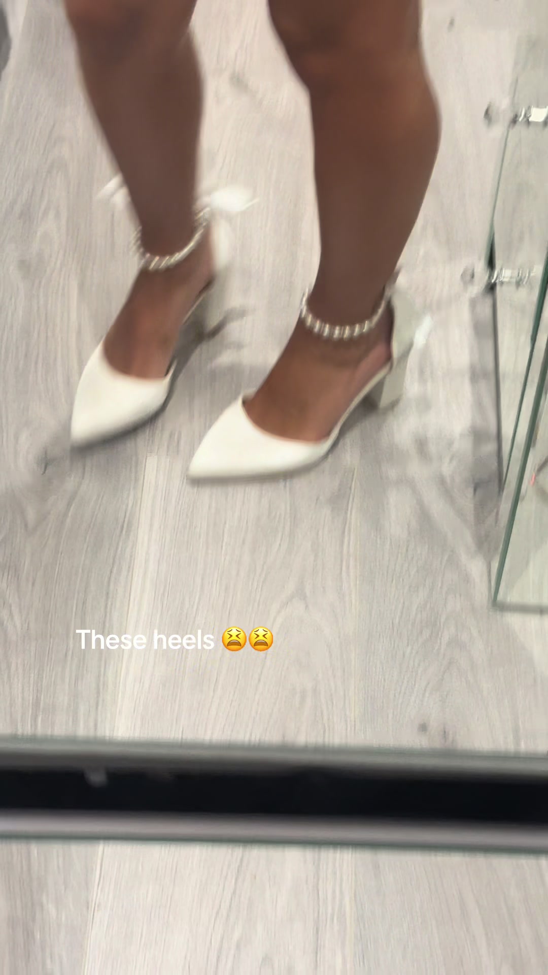 @Sienna