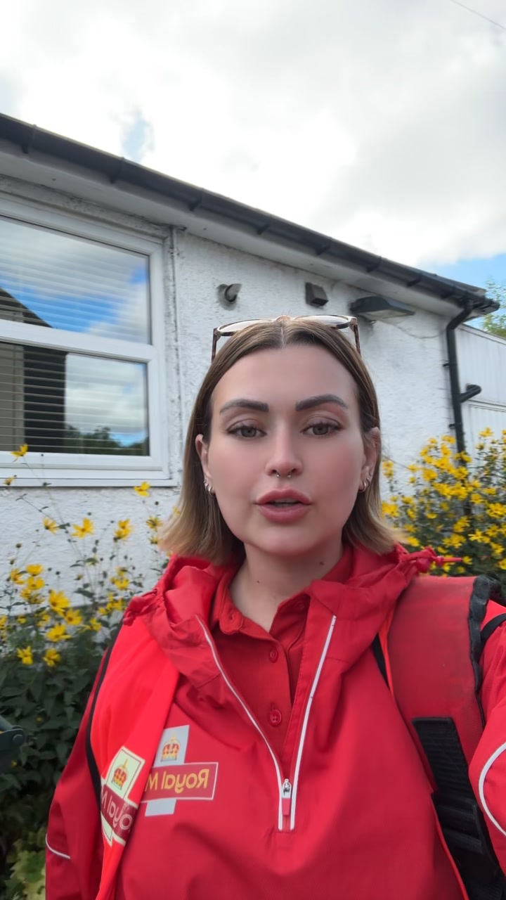@nicolethepostie💋