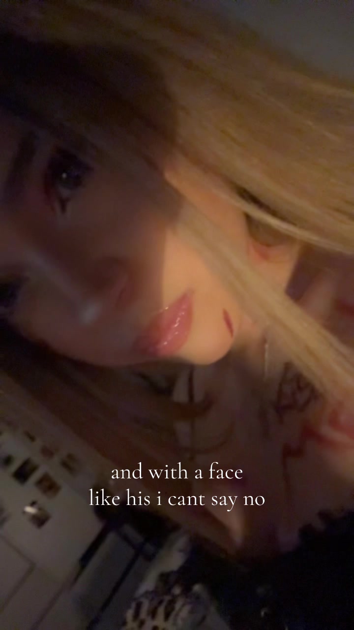 @🧛🏼♀️💋