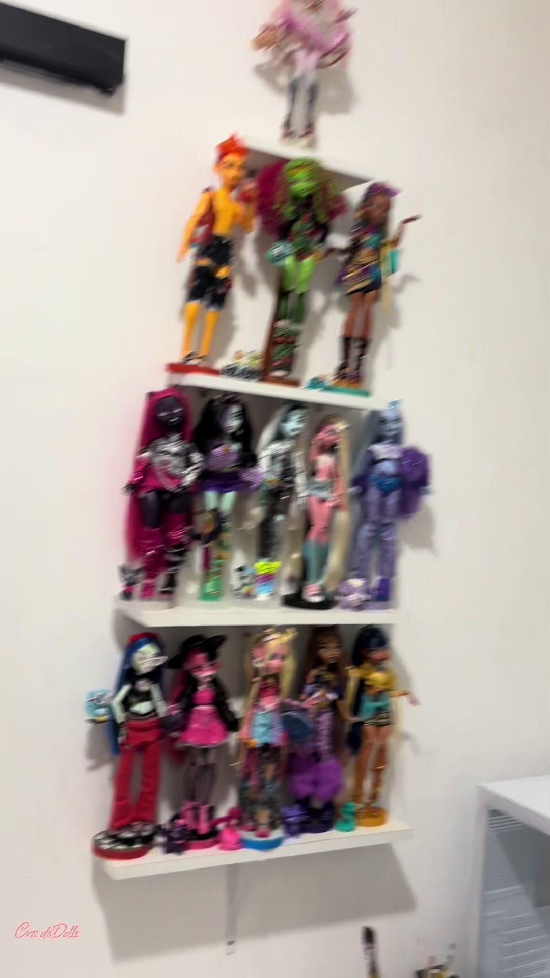 @Cris deDolls