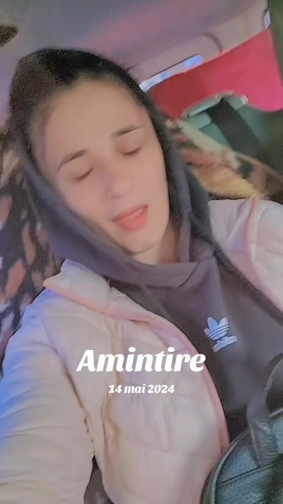 @Adriana Laura