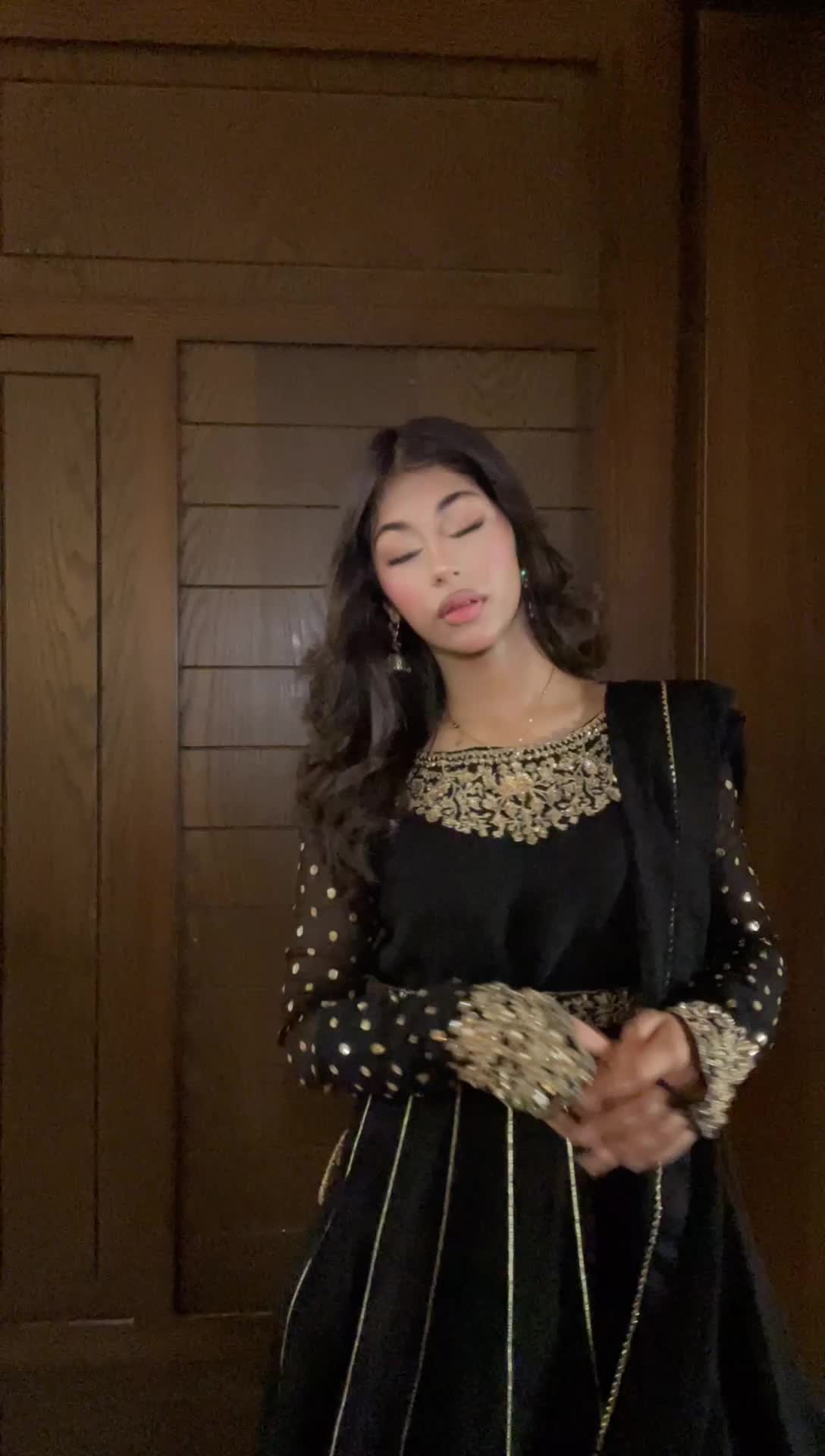 @𝐄ꨄ