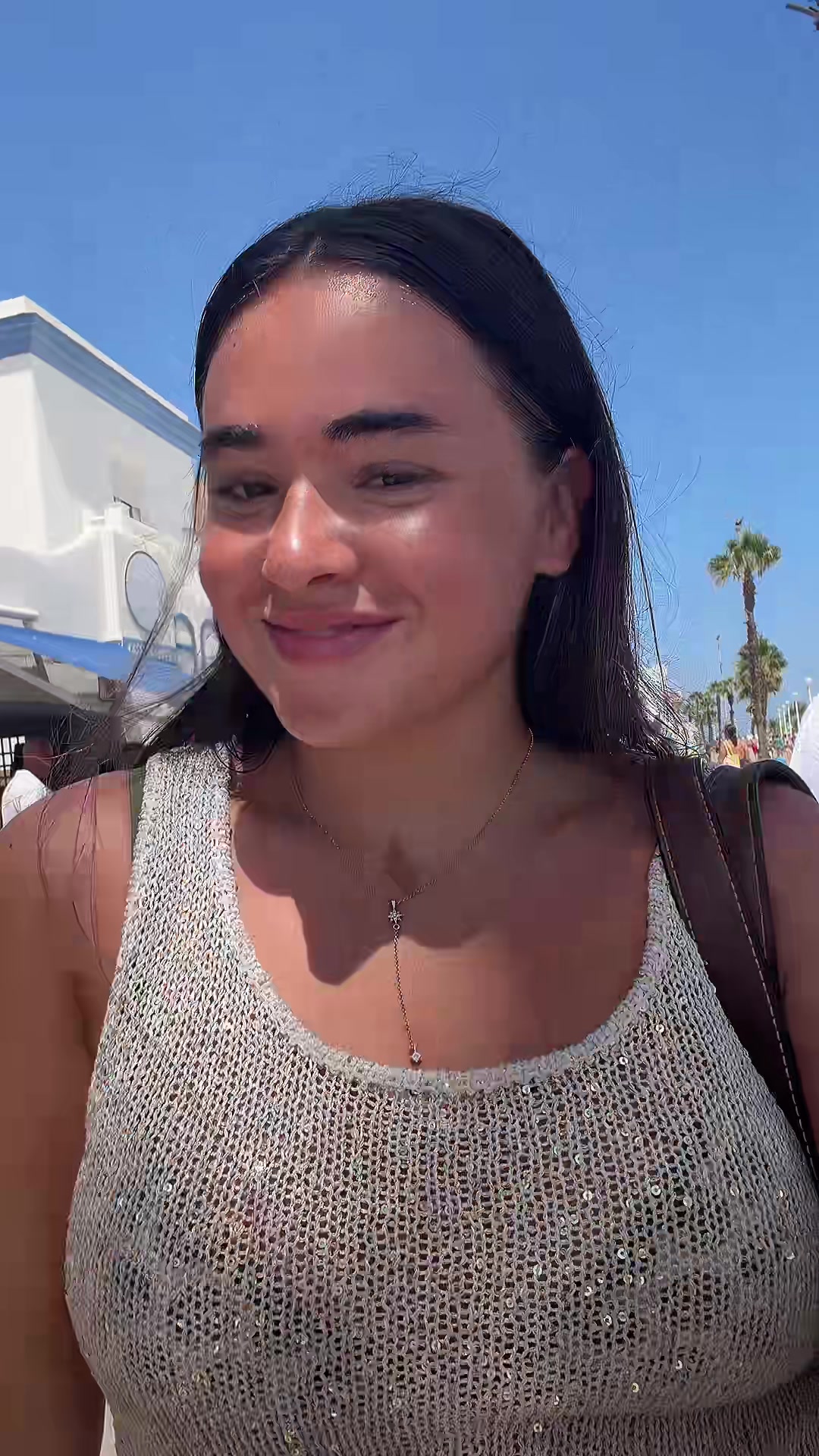 @Sara Barrial