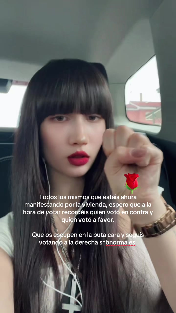 @Lia ☭