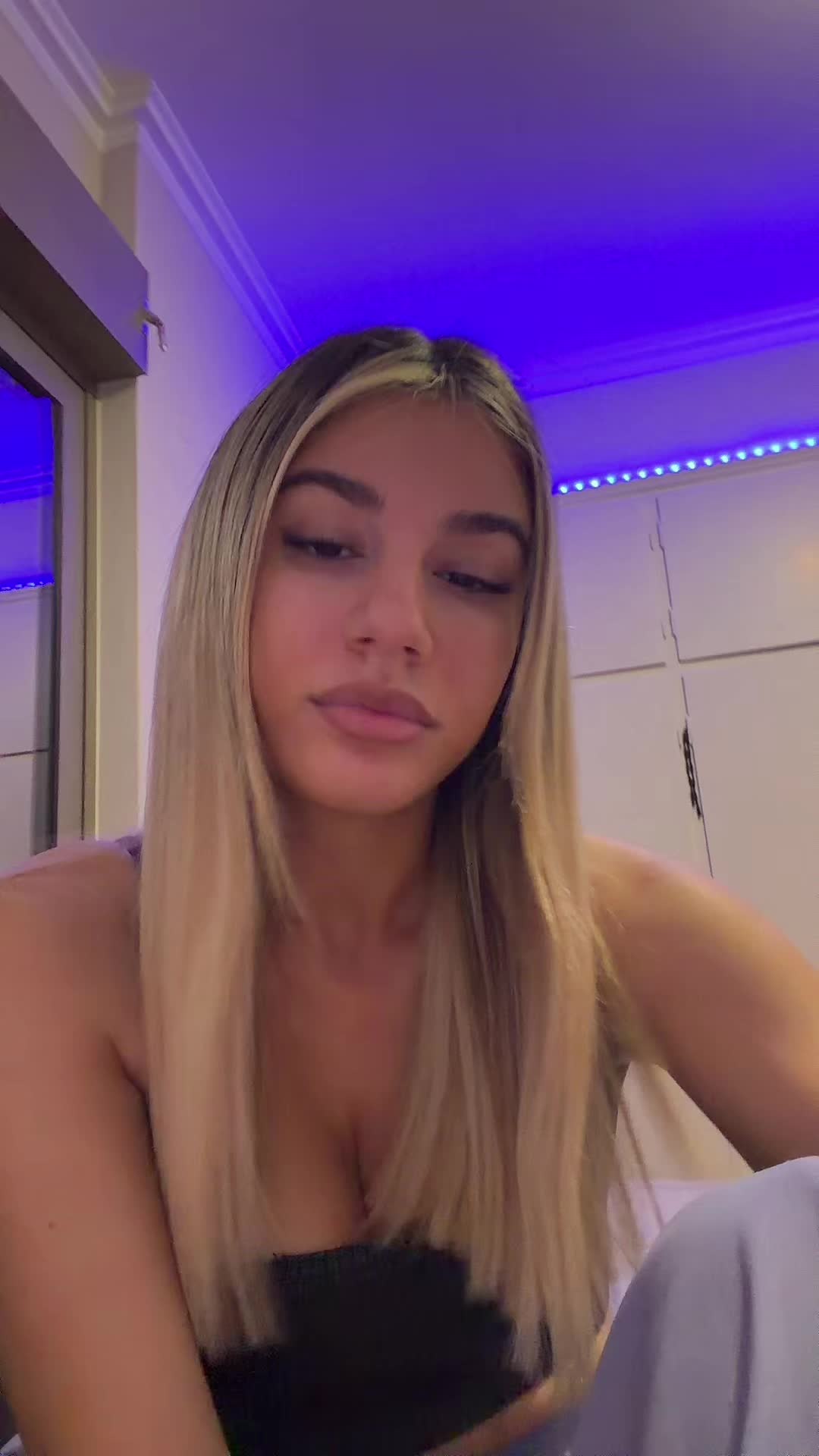 @isidwwwra_