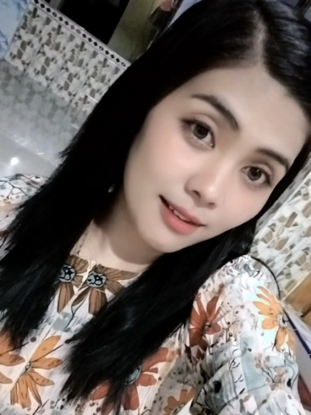 @๐Mia๐