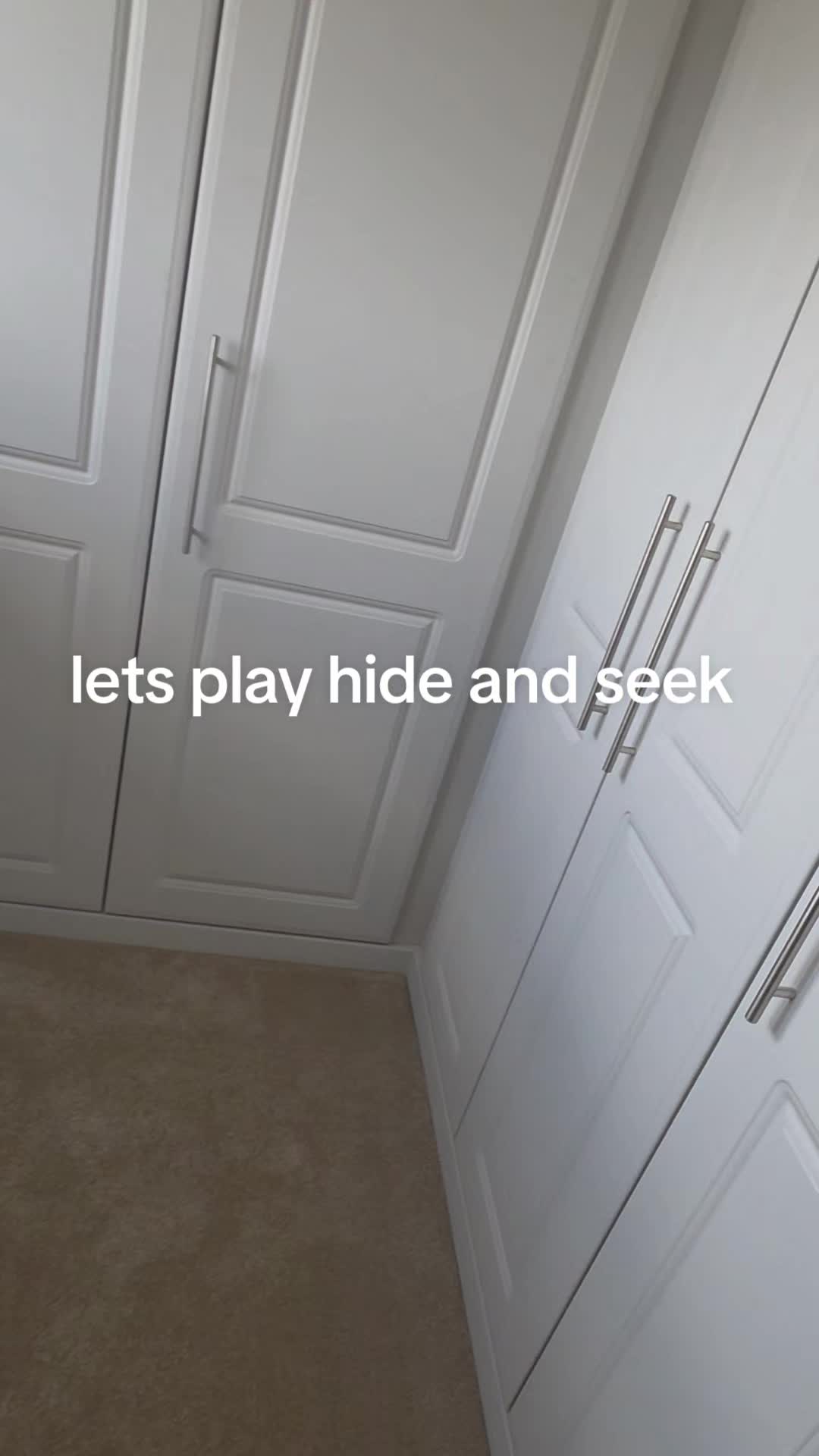 @🥸