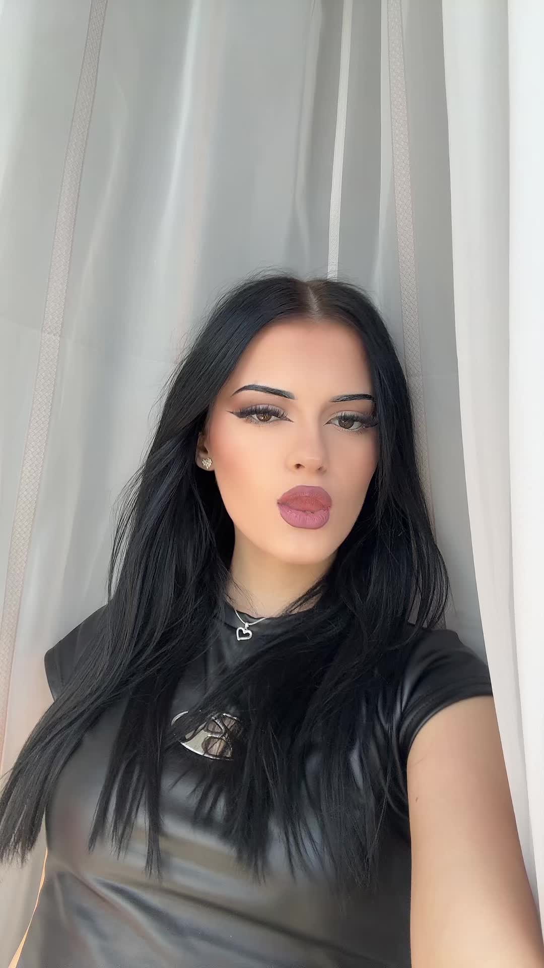 @🕷️🕸️