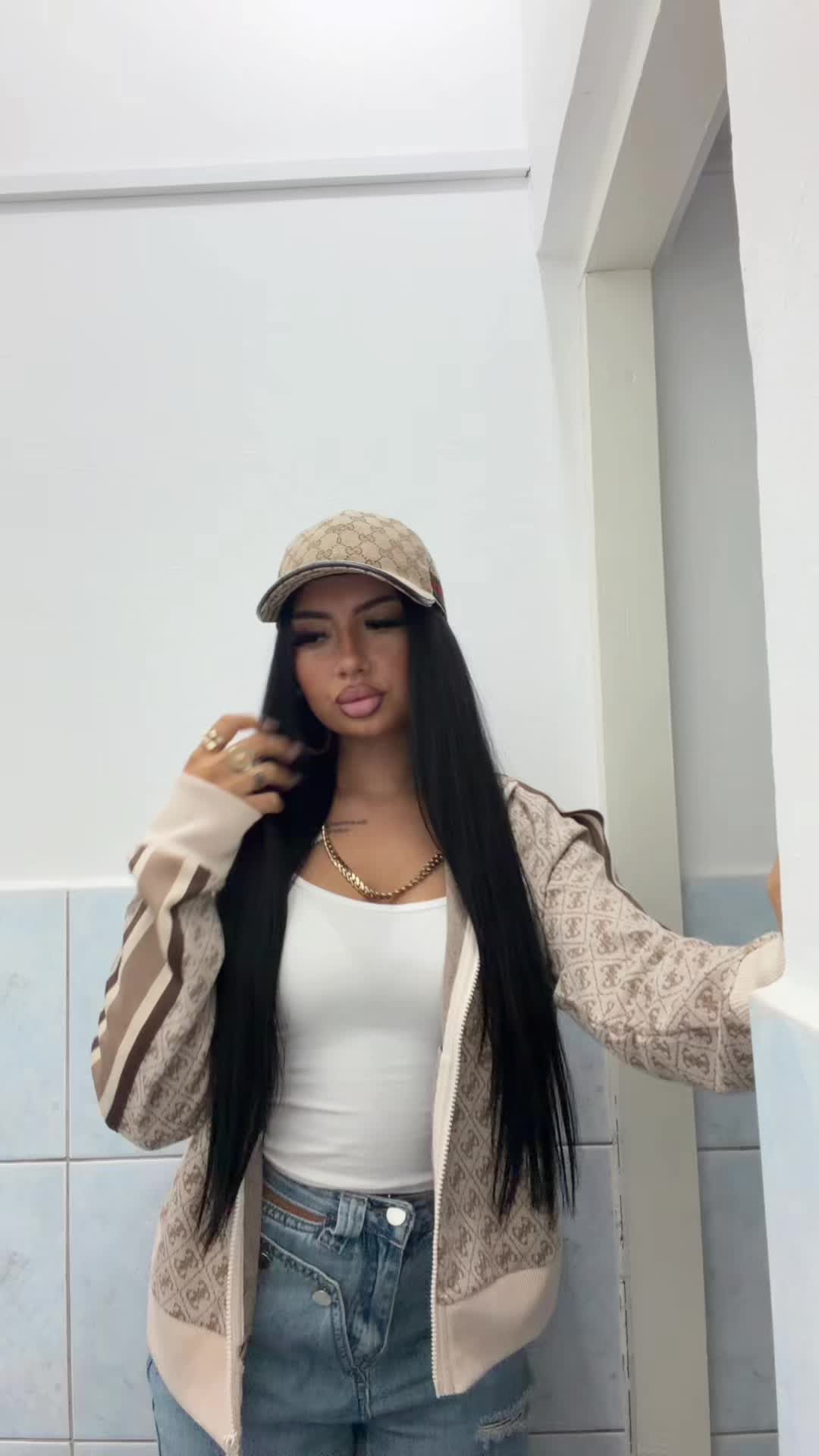 @bibi