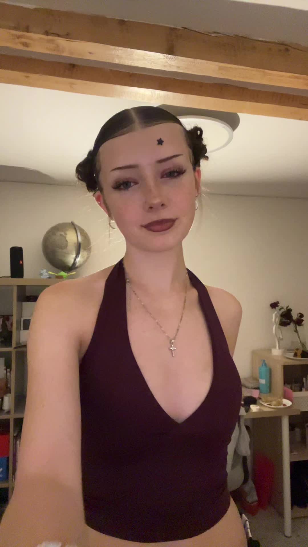 @aninkaa
