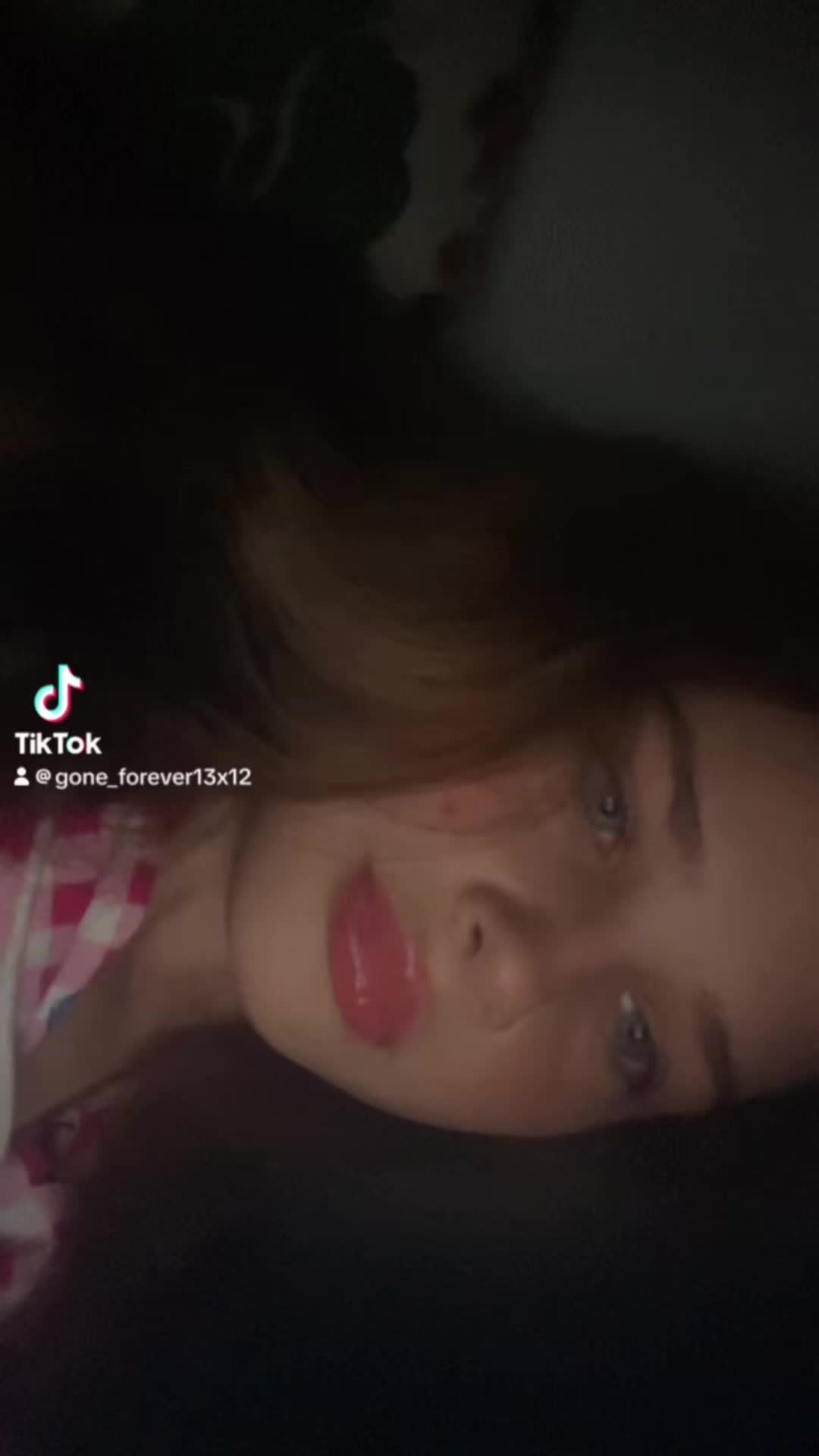 @𝒲