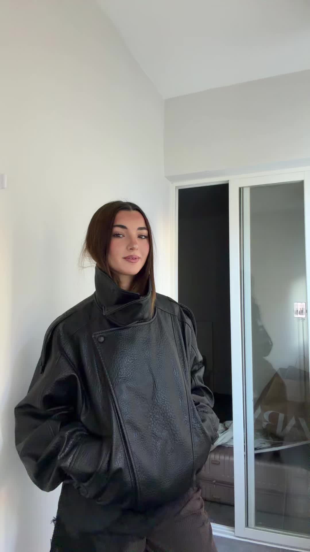 @luciamilan