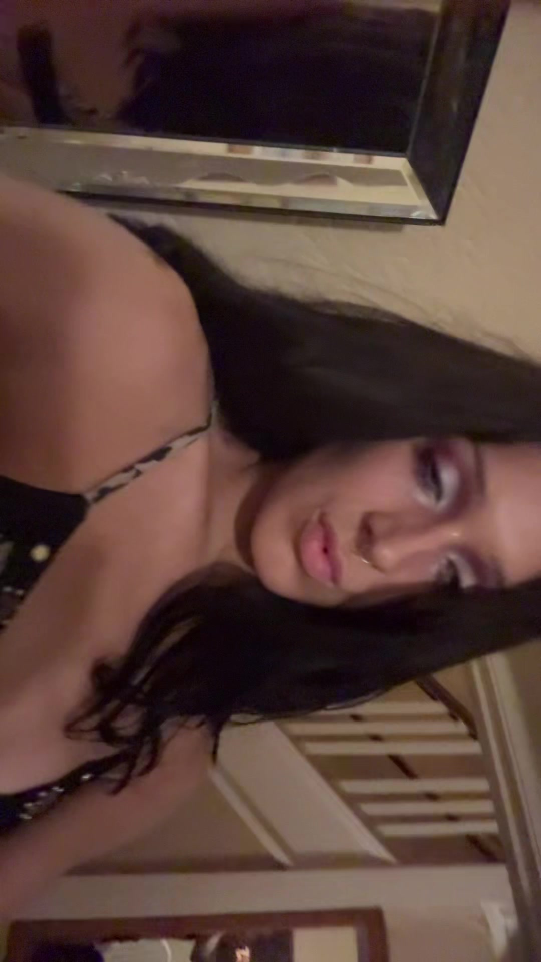 @￼