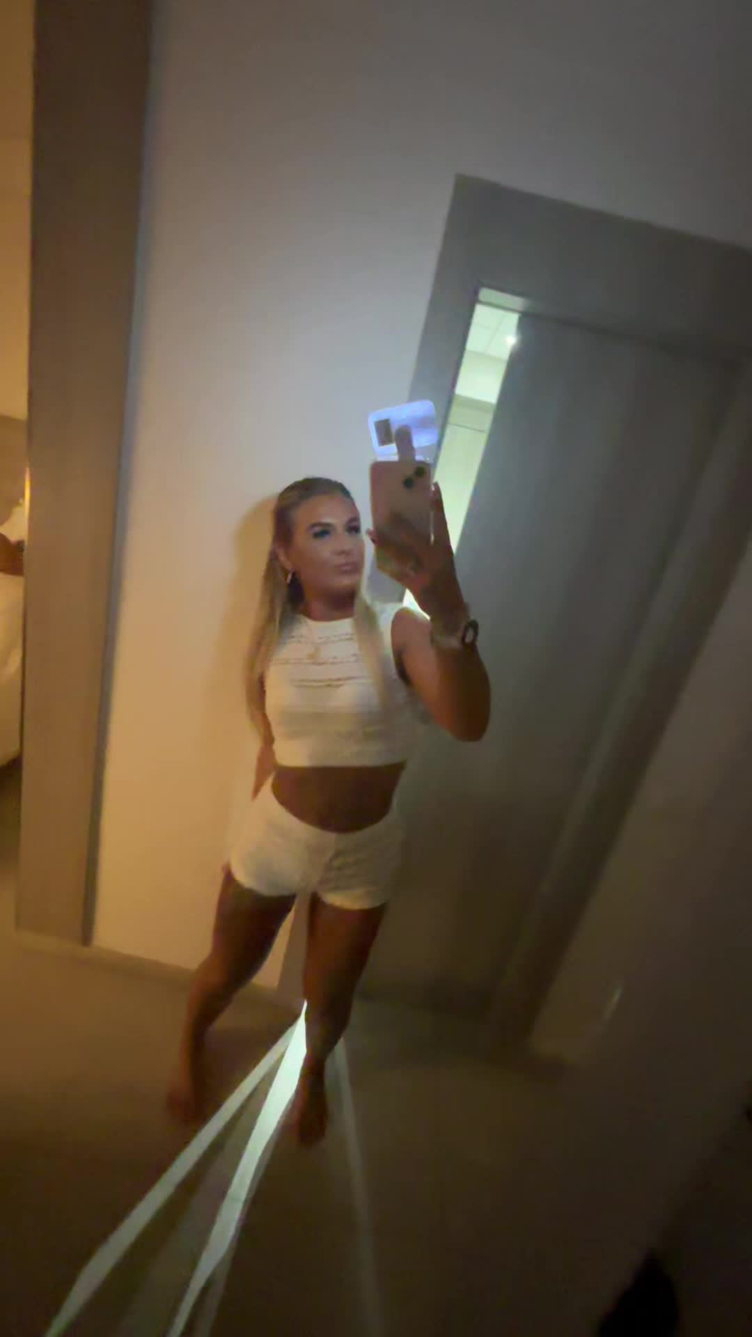 @Chloe keogh