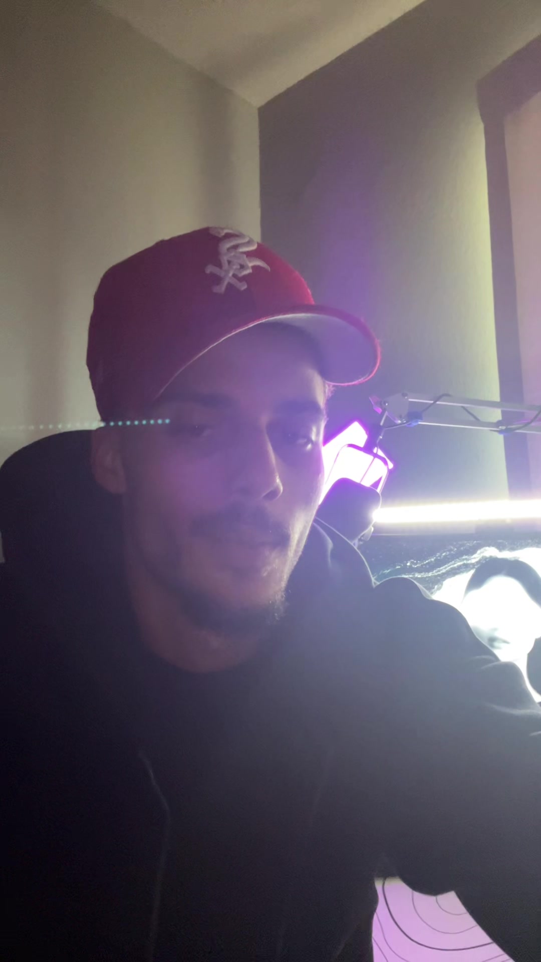@R3SH0N