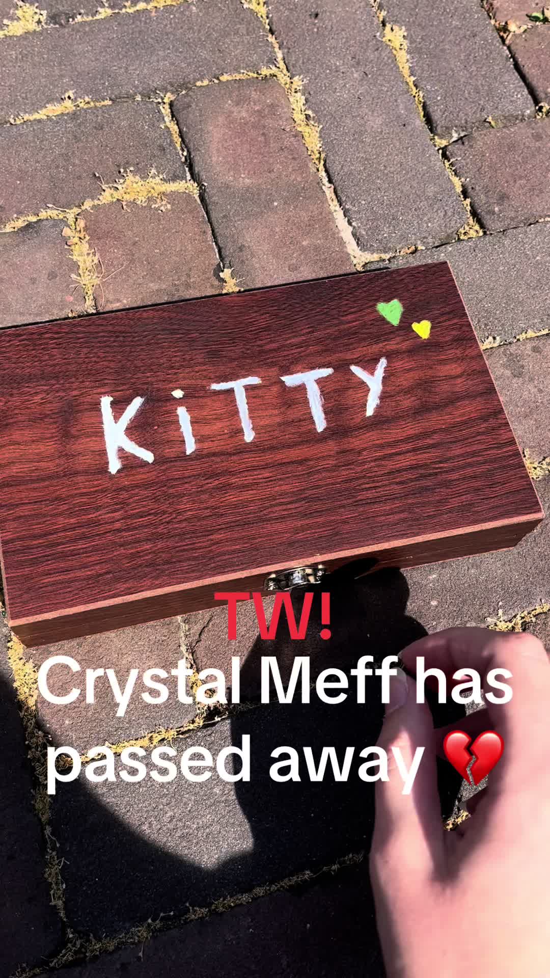 @crystalmeffofficial