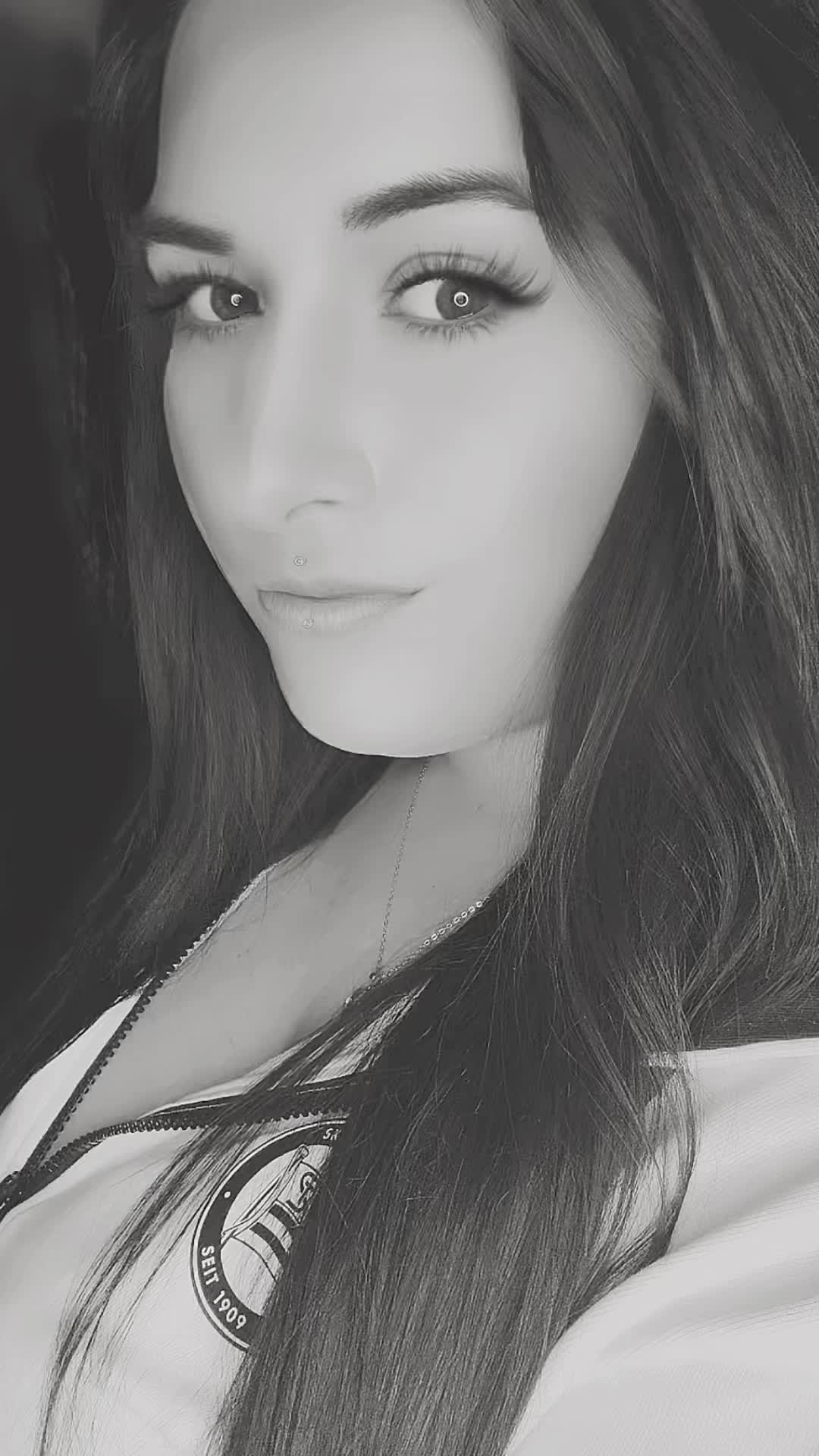 @🖤🦋𝓘𝓷𝓴𝓮𝓭_𝓝𝓲𝓬𝓲🦋🖤