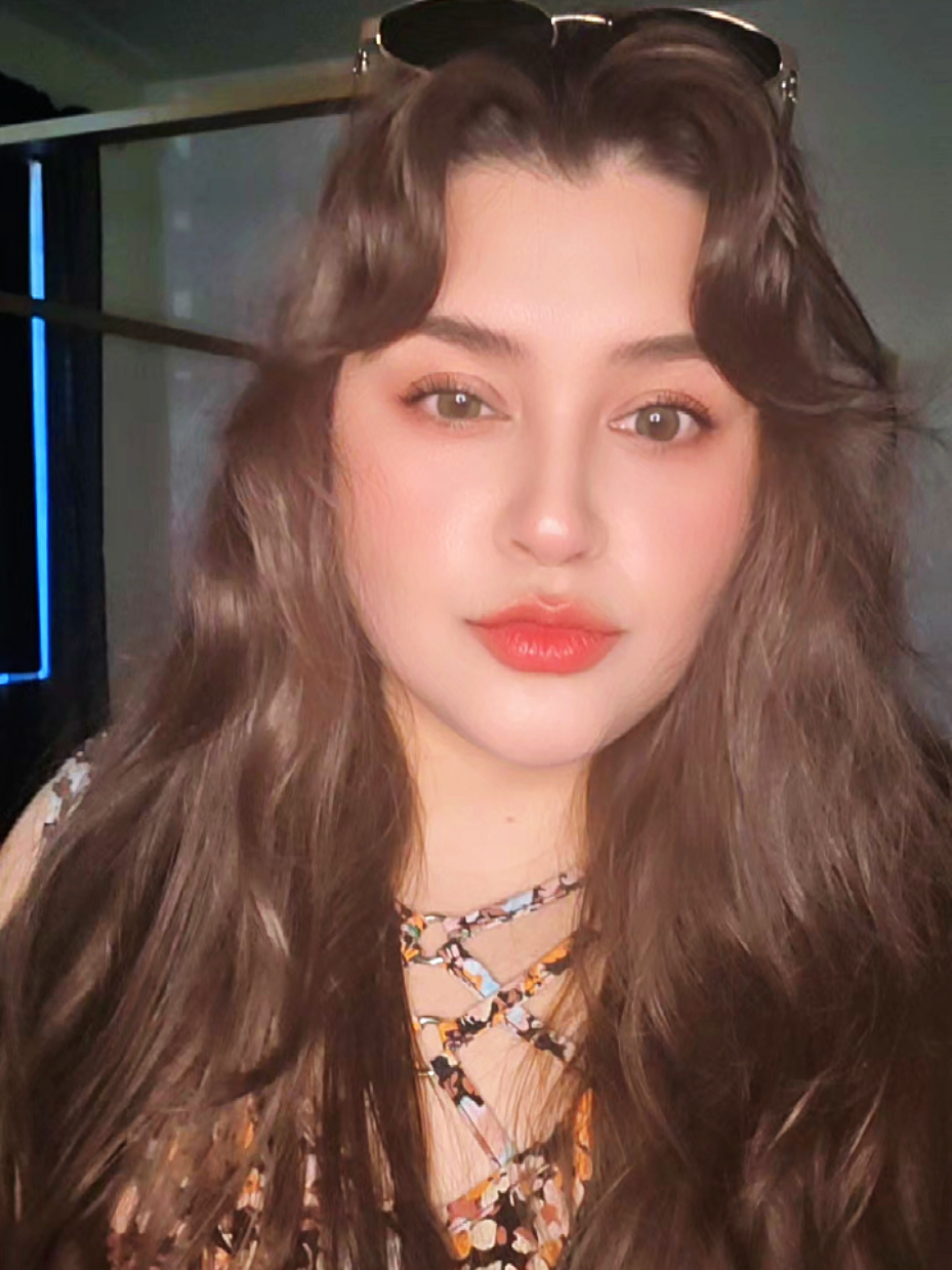 @𝐂𝐫𝐢𝐬𝐭𝐚𝐥𝐕𝐚𝐧𝐞𝐬𝐬𝐚✨️