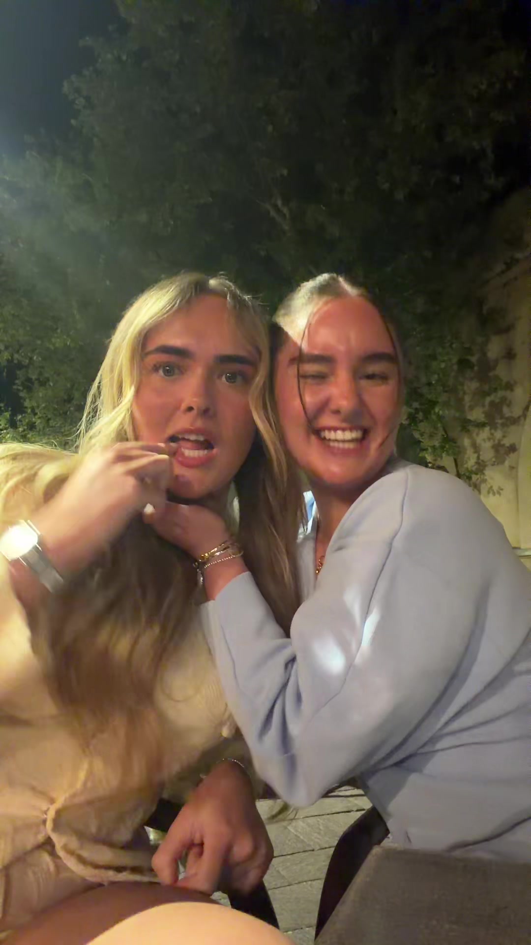 @Gab