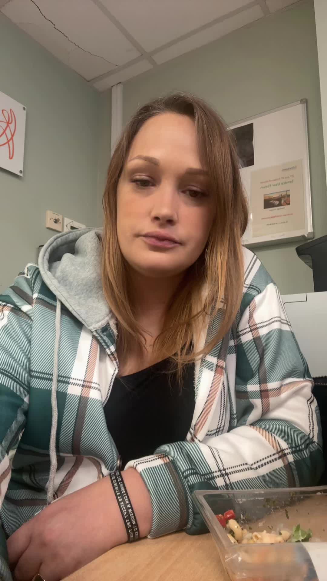 @Emz_N_her_bullies