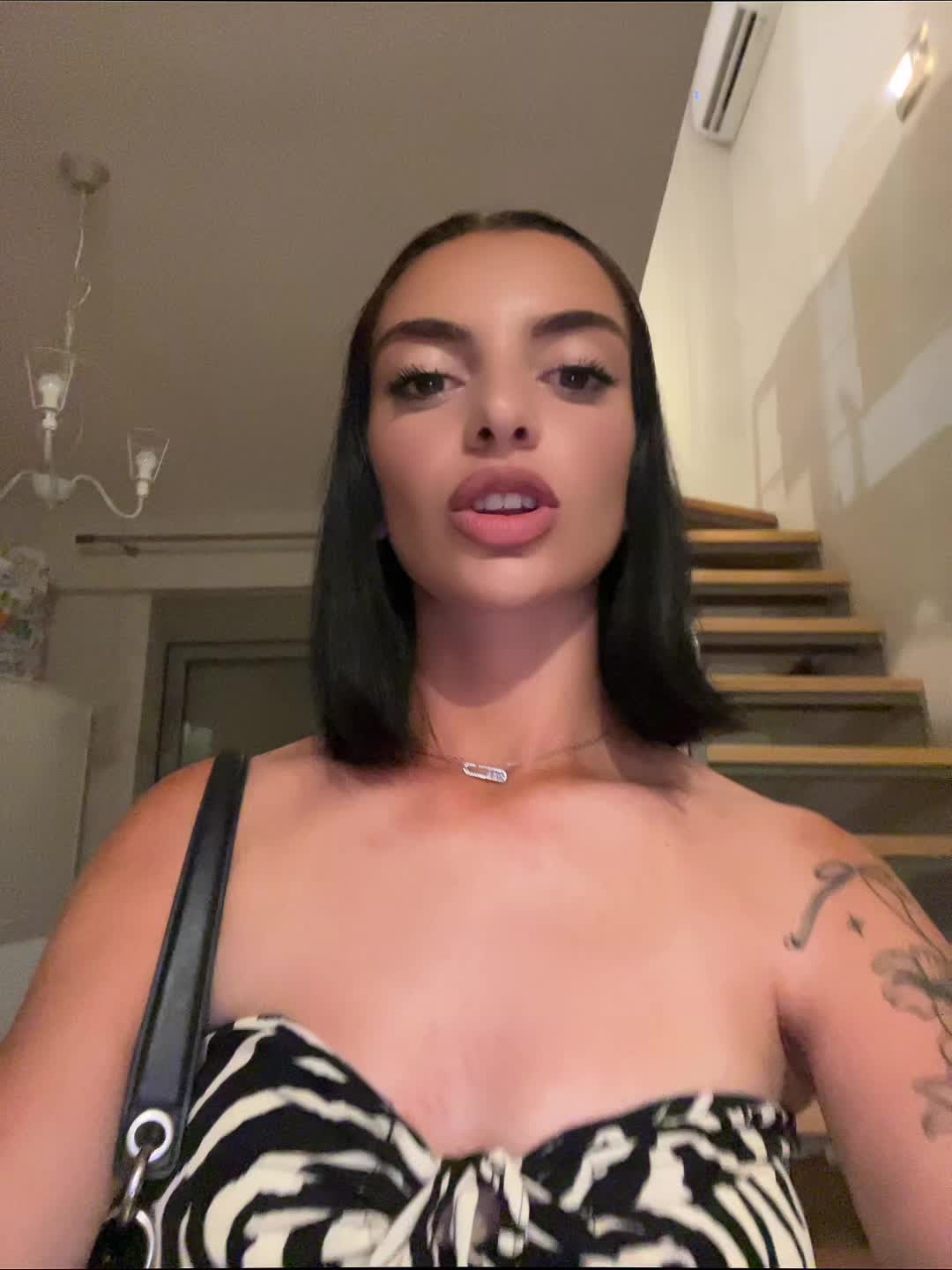 @kwnstantinaa