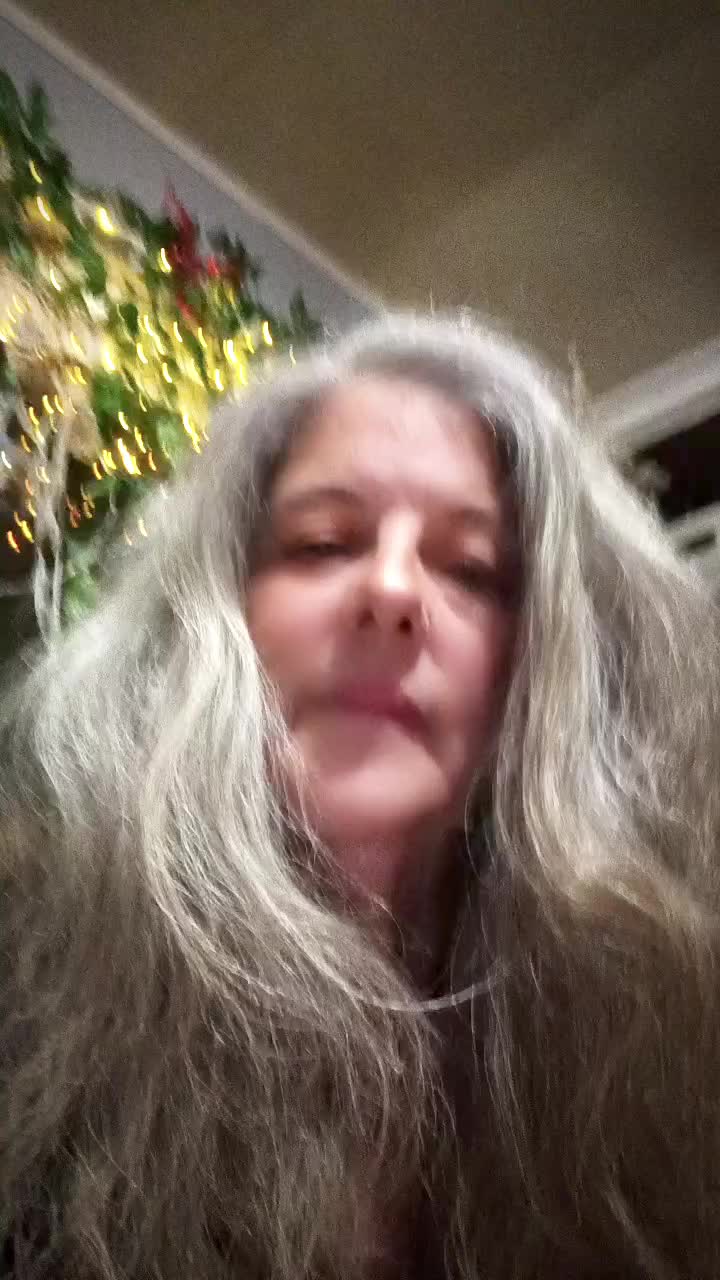 @MommaVee2