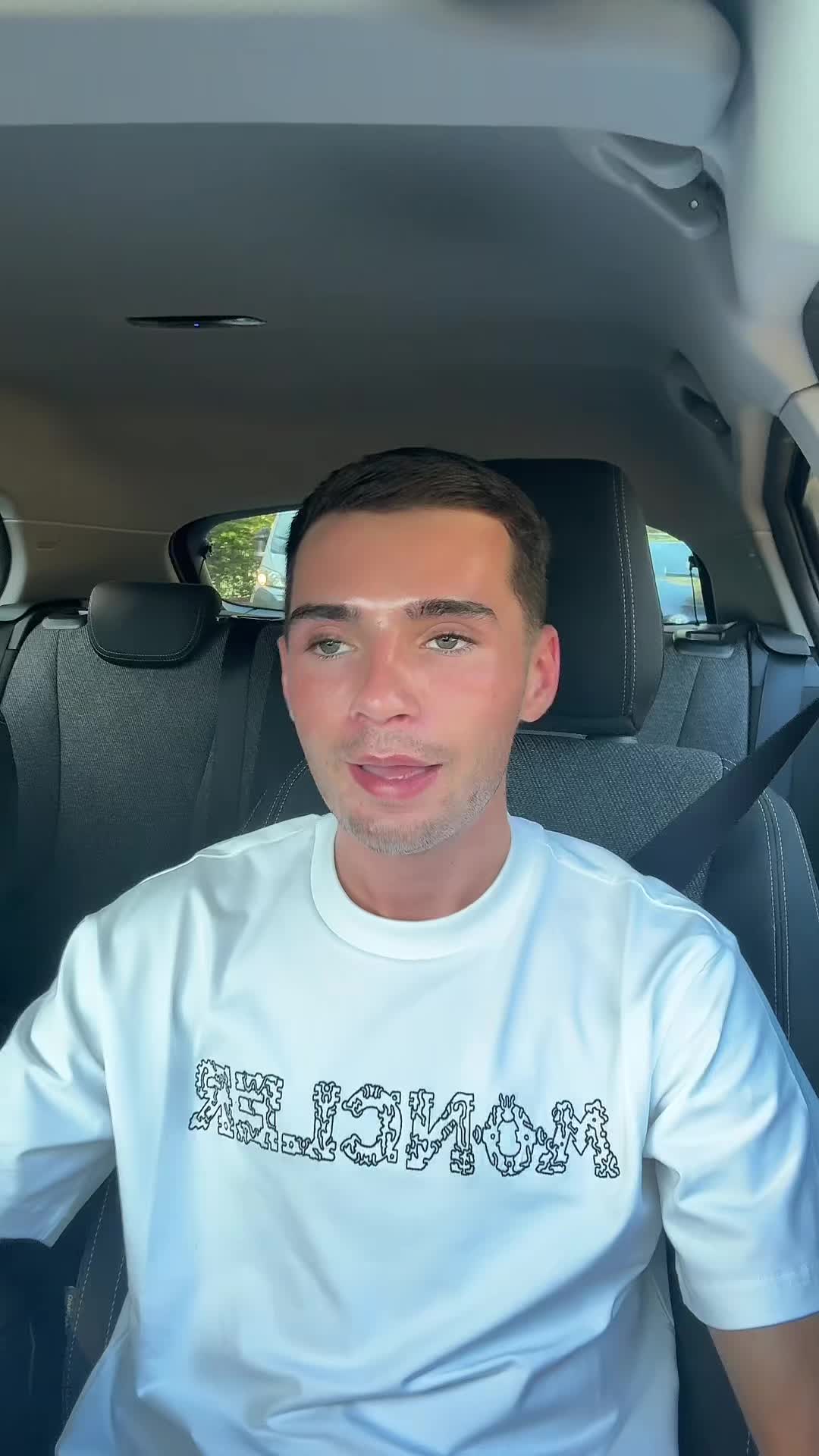 @reecew111