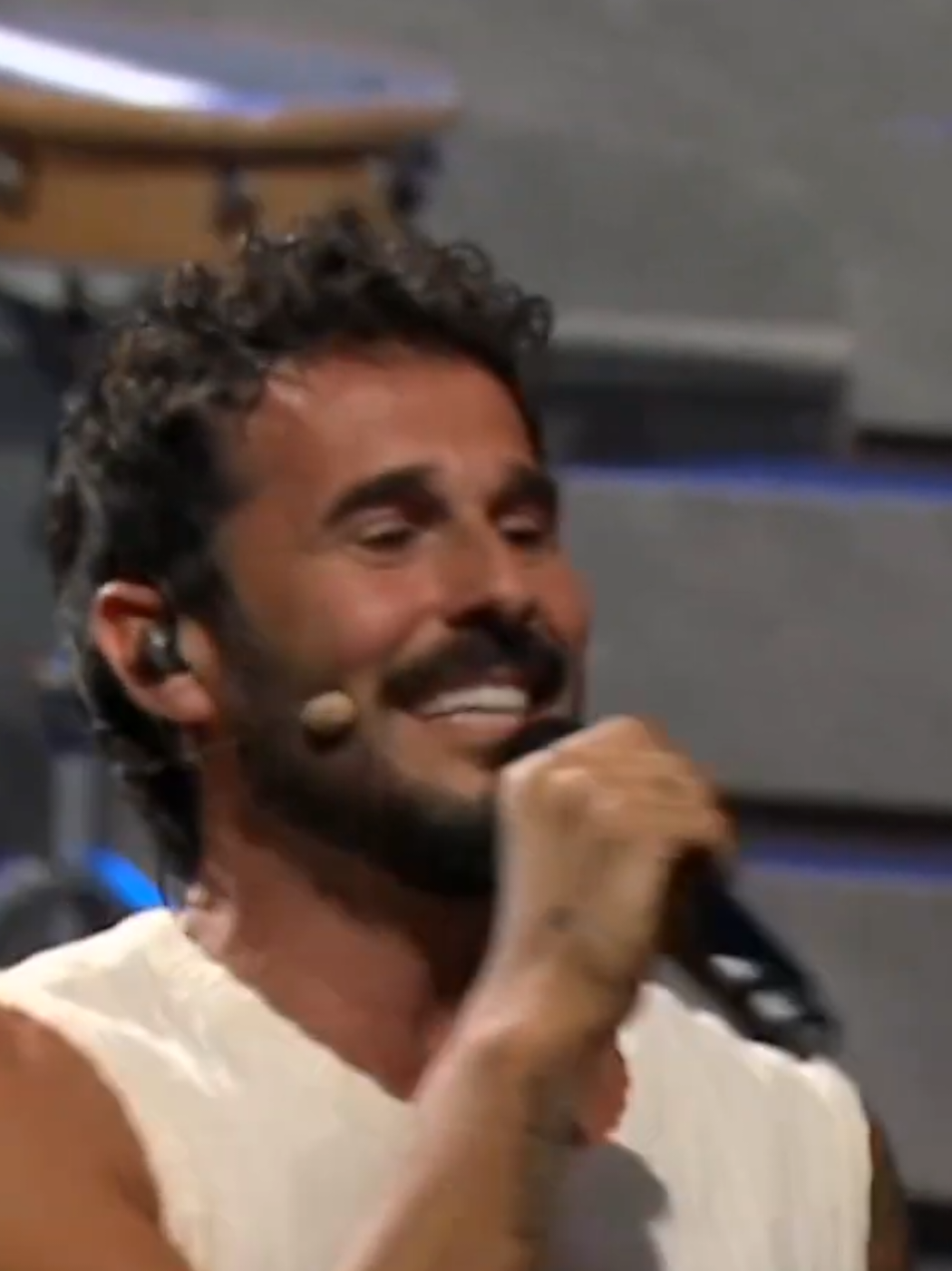 @Andrés