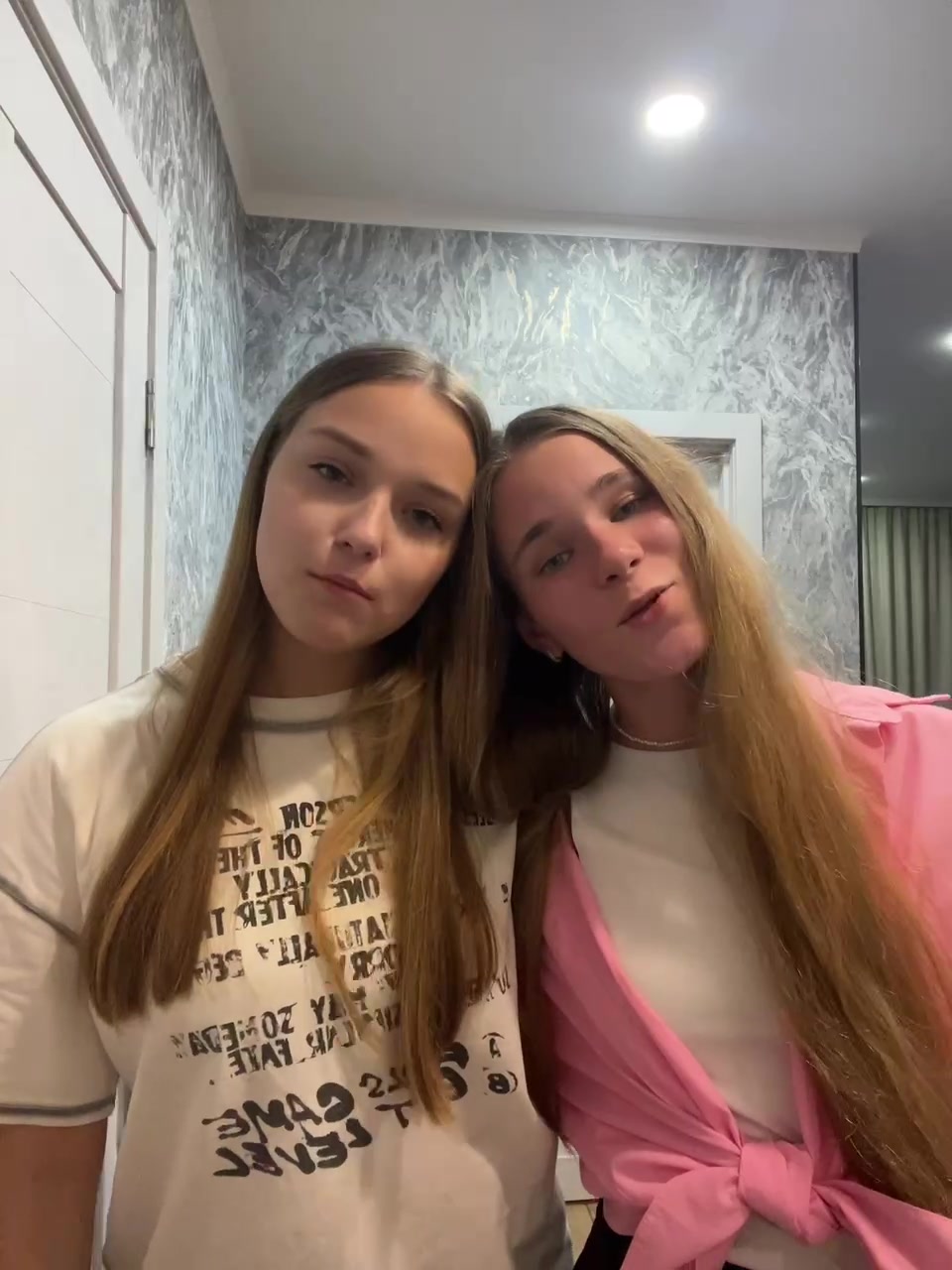 @анька 🌟