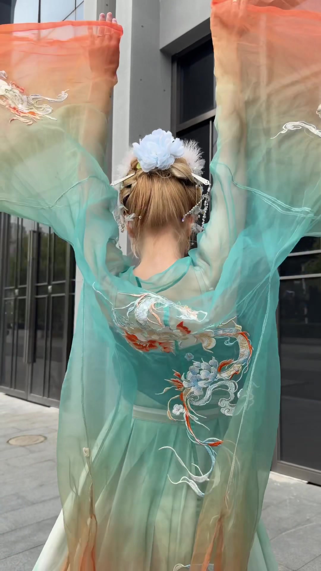 @vikiwinchester_