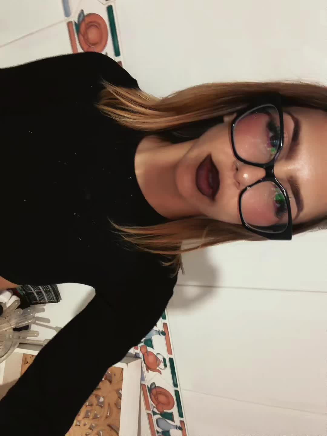 @Nelyuchii
