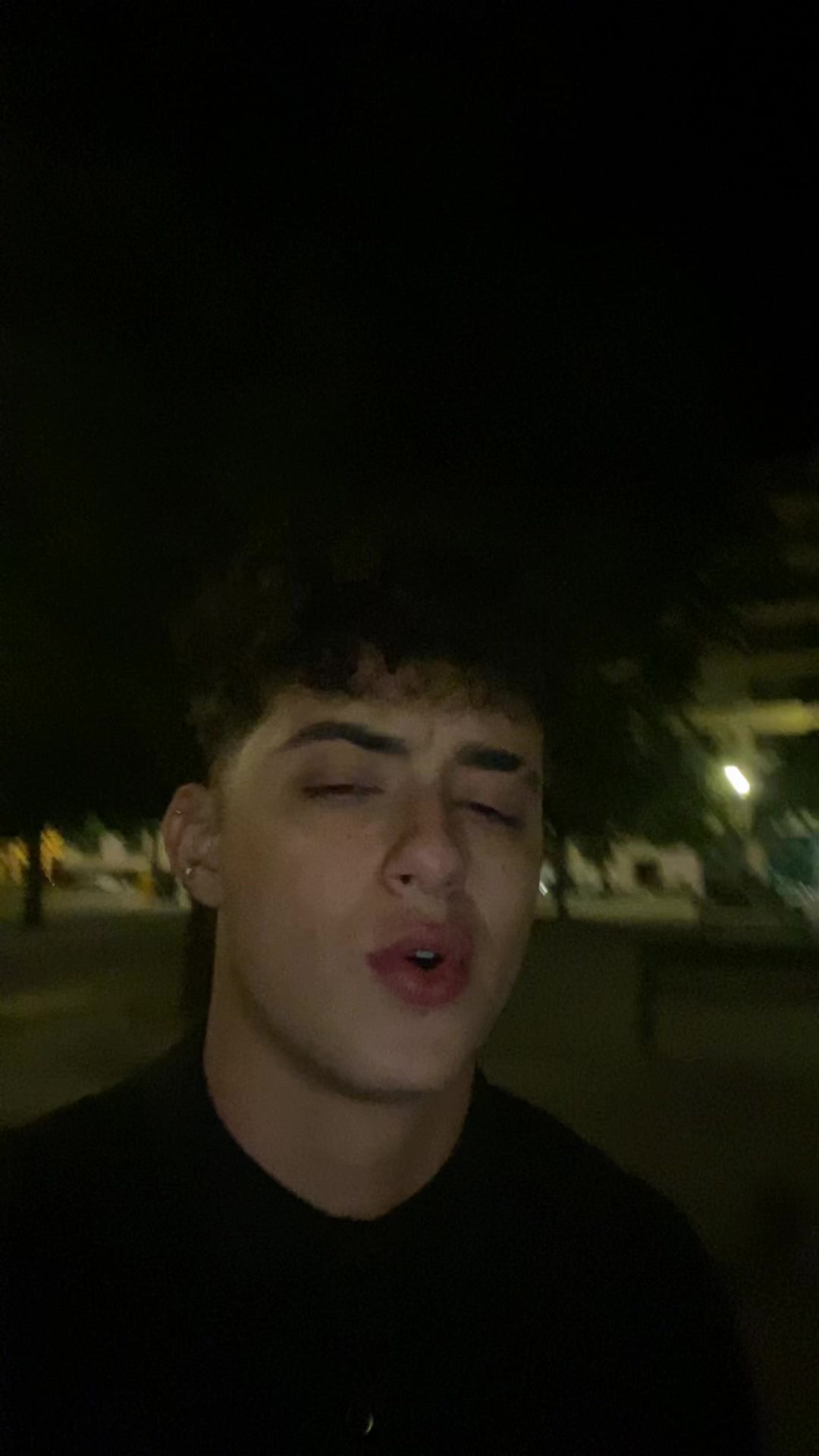 @adriaanvillegas