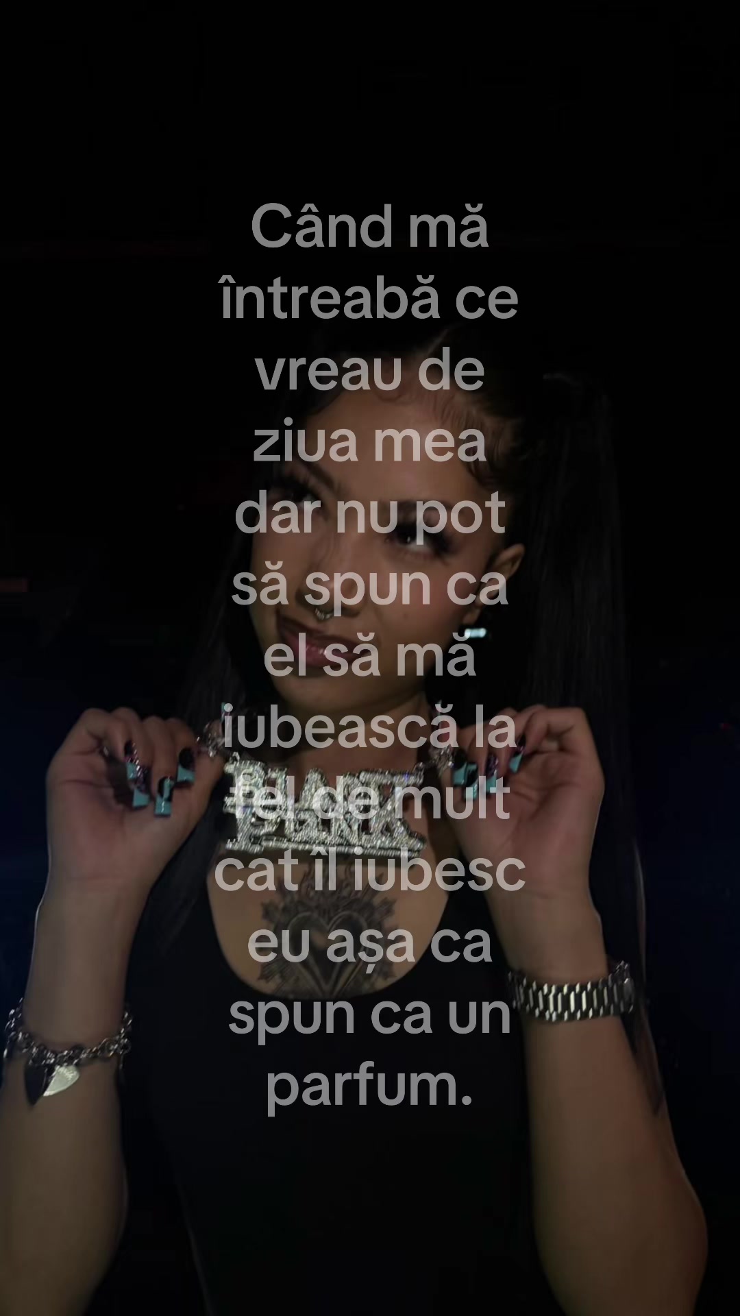 @⃟