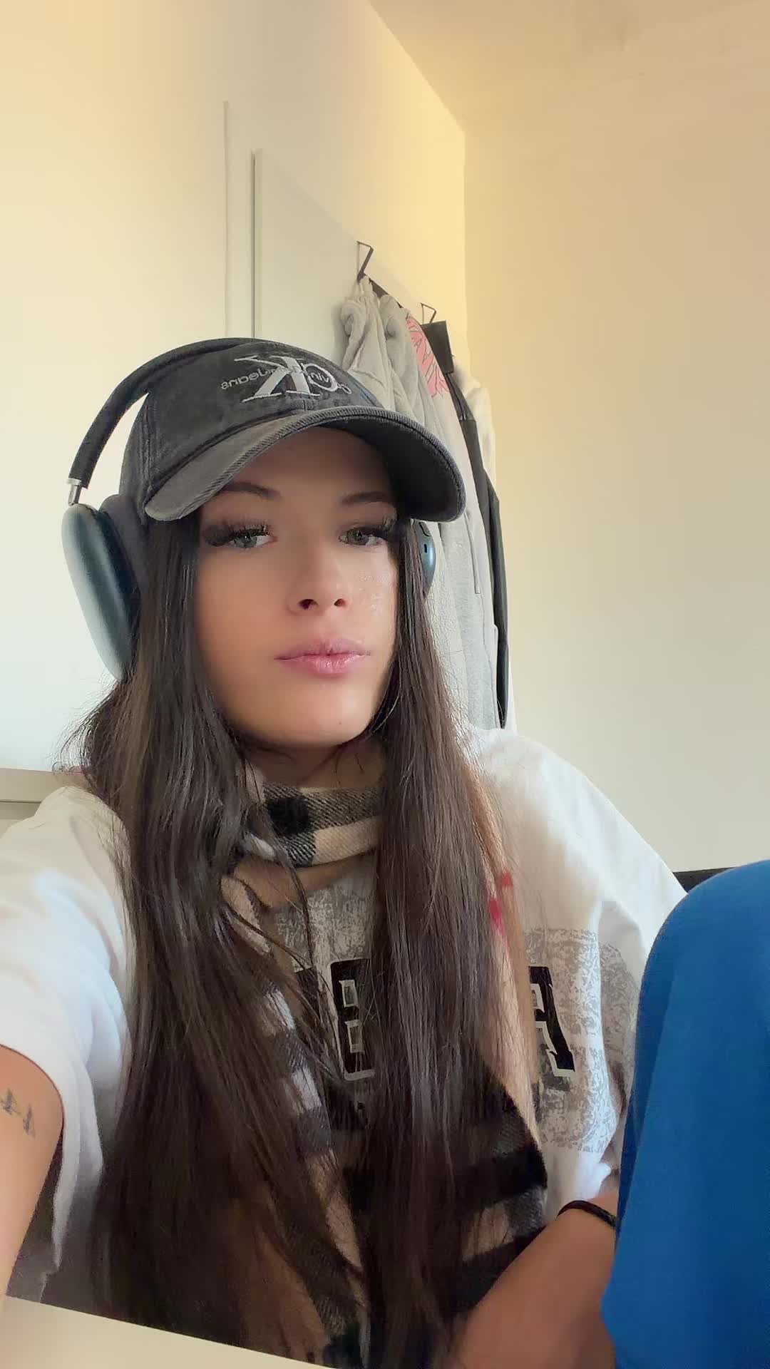 @𝒩ℰℒℒ𝒴𝒩𝒦𝒜