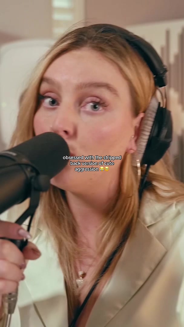 @perrie edwards vocals 🎧
