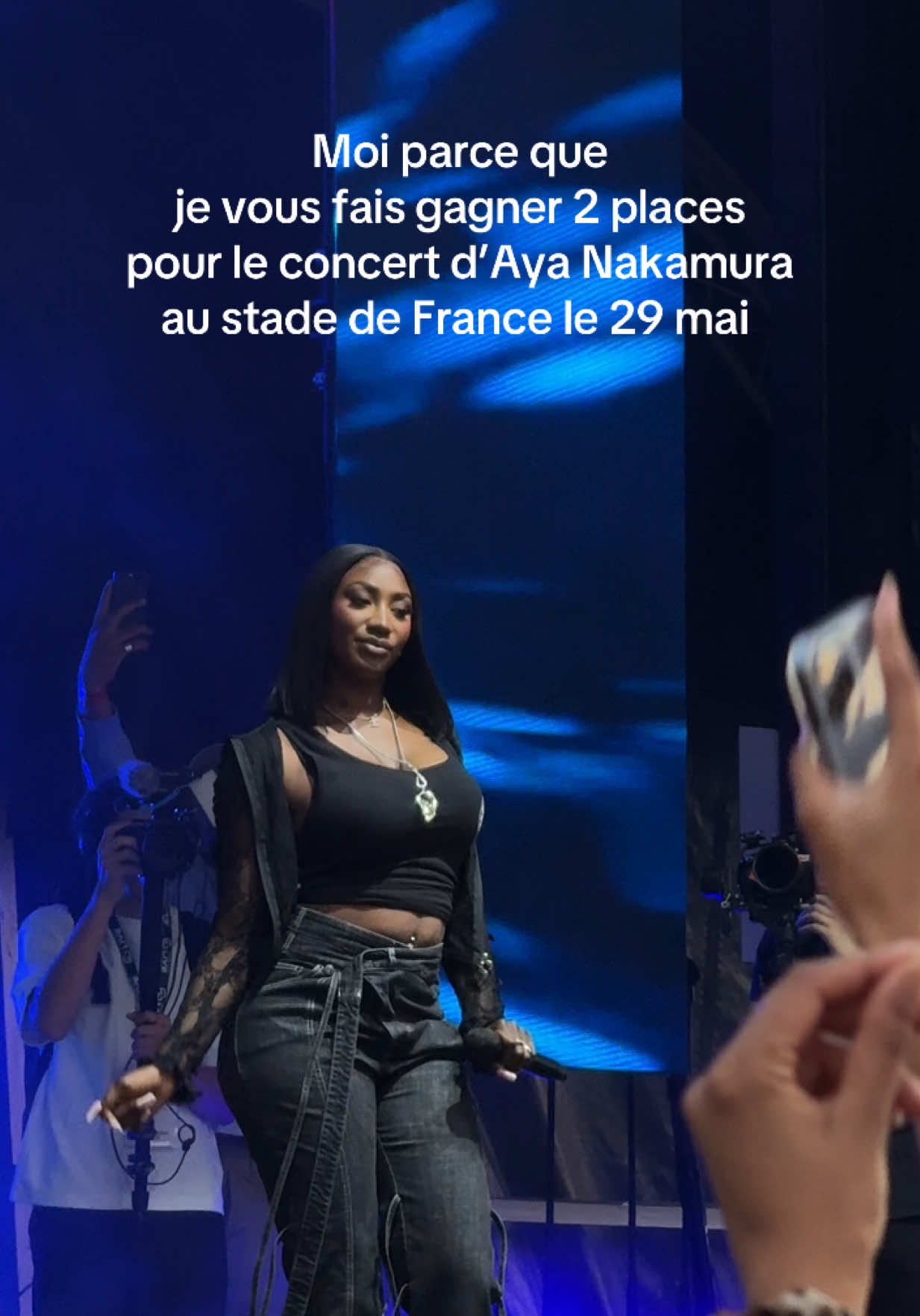 @ontourwithclara