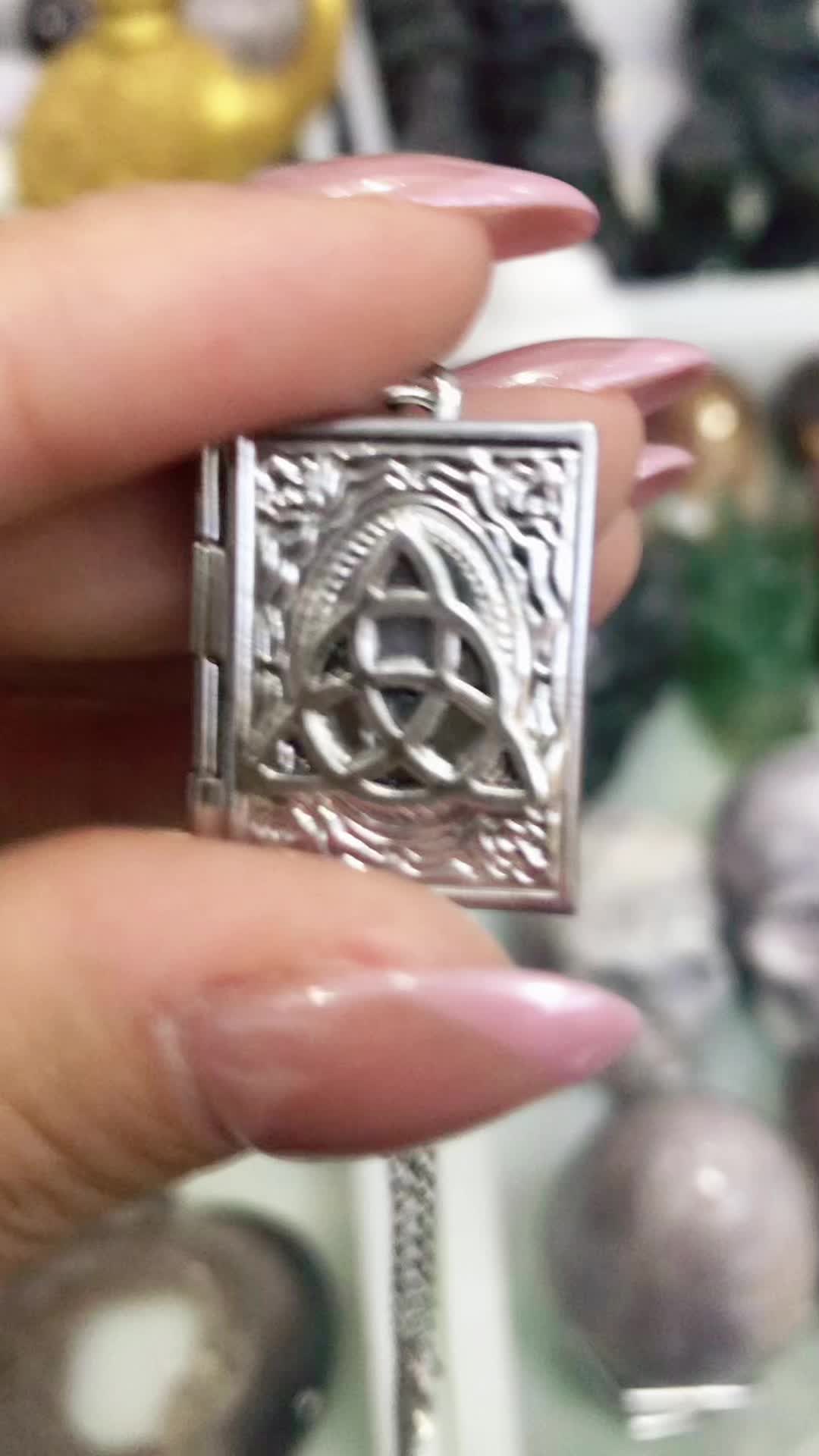 @Chloejewellery3