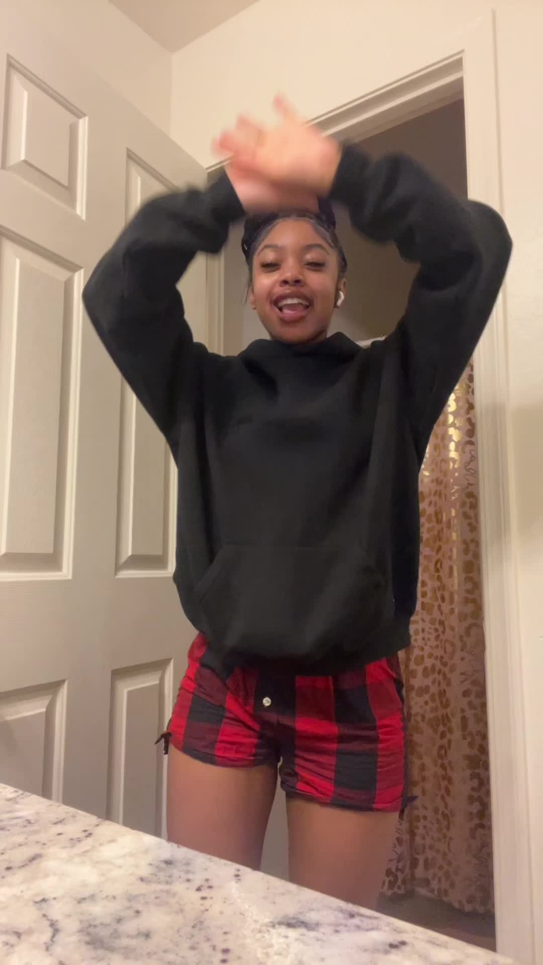 @Jazminera