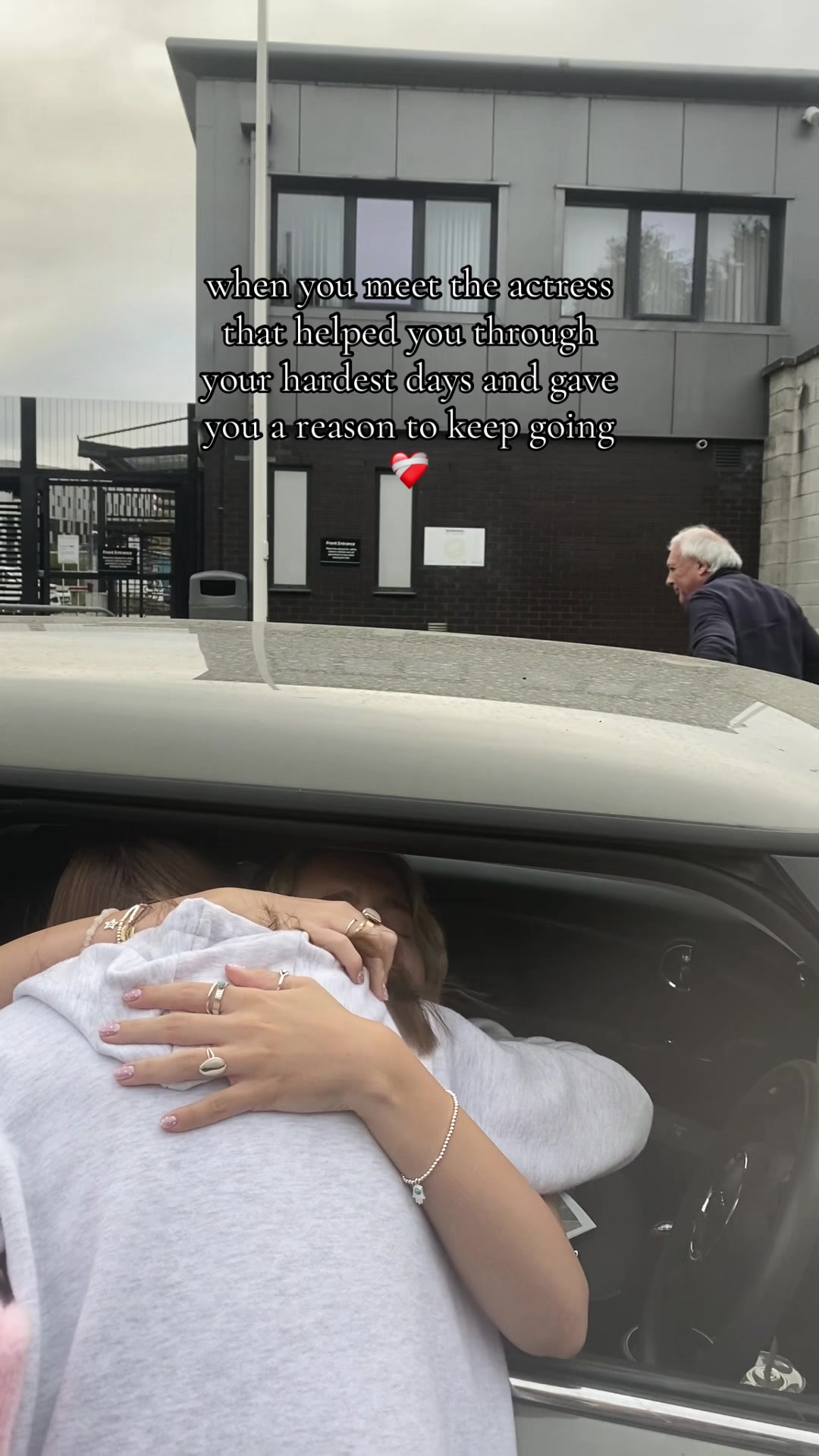 @𝐂𝐡𝐥𝐨ᥫ᭡