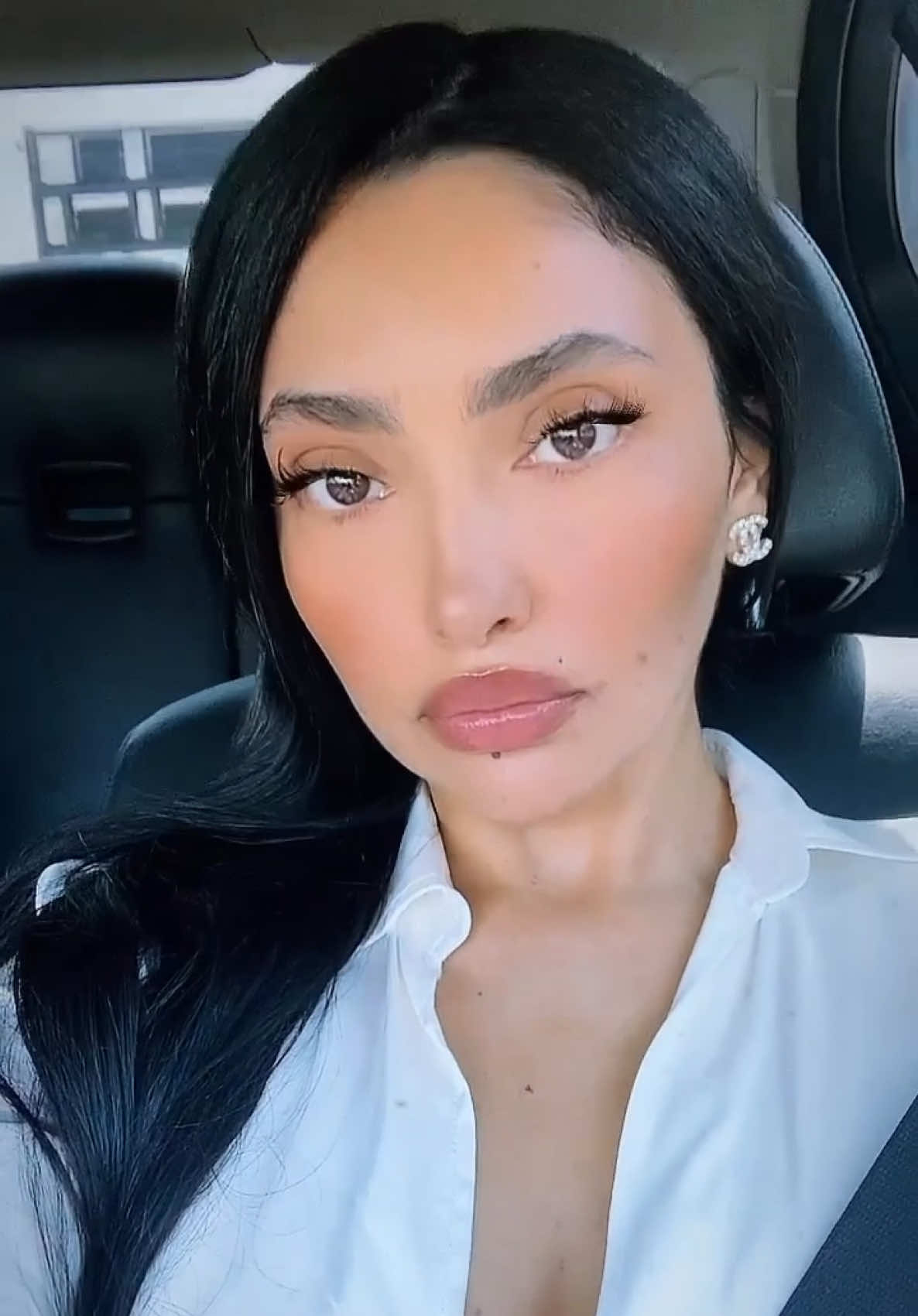 @ℳ𝒾𝒸𝒽𝑒𝓁𝓁𝑒 𝜗𝜚