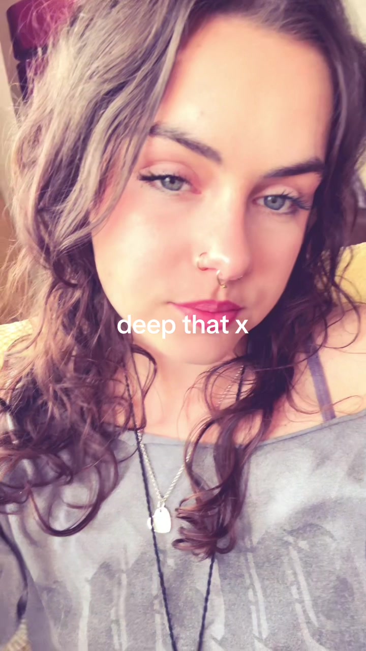 @ella🥀