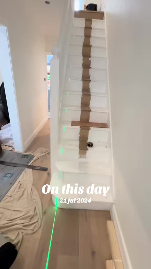 @adrian_maxfloor
