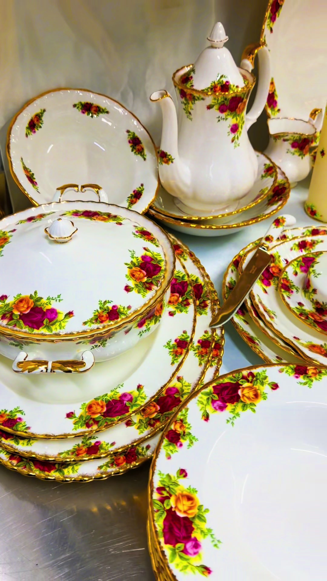 @Royal Albert collection