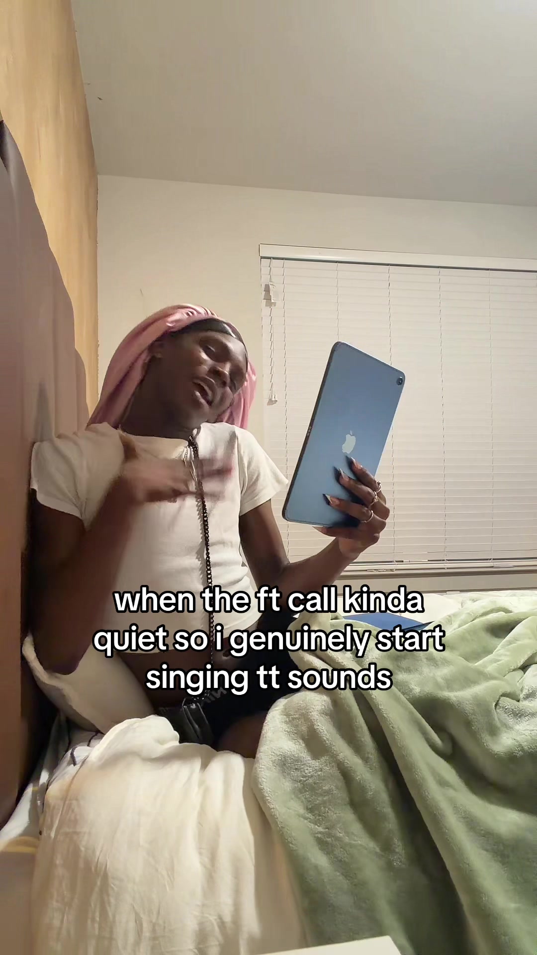 @QUEEN NAJ ᥫ᭡ .