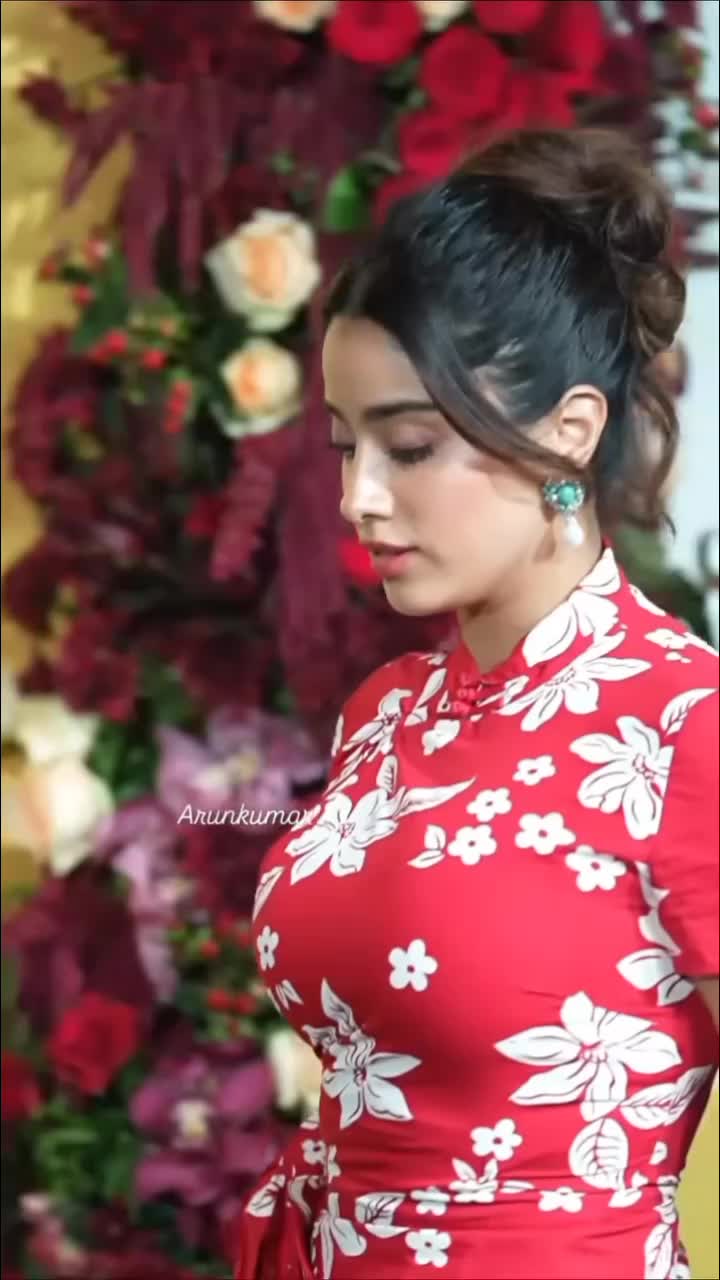 @Bollywoodkillerindusteryworl😋
