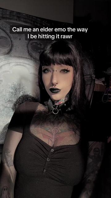 @IG gothmommylilli