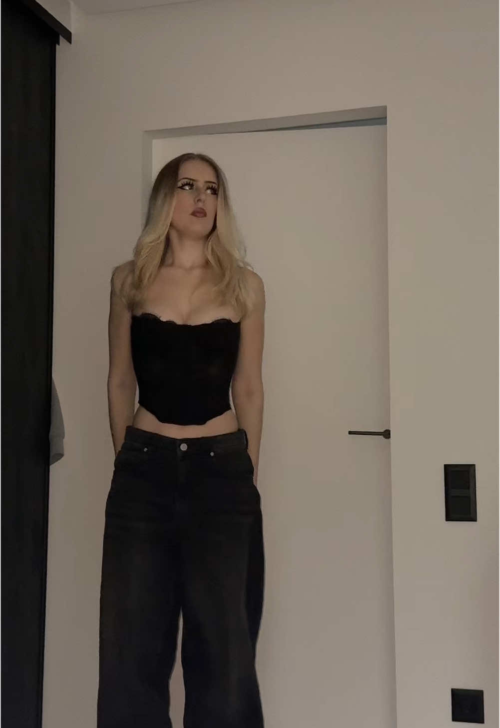 @Alīna