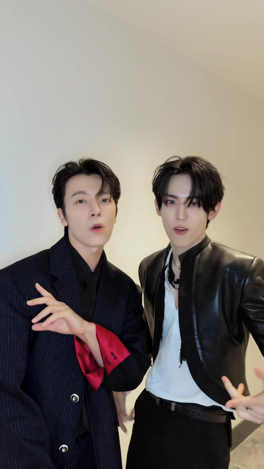 @NOWZ·나우즈