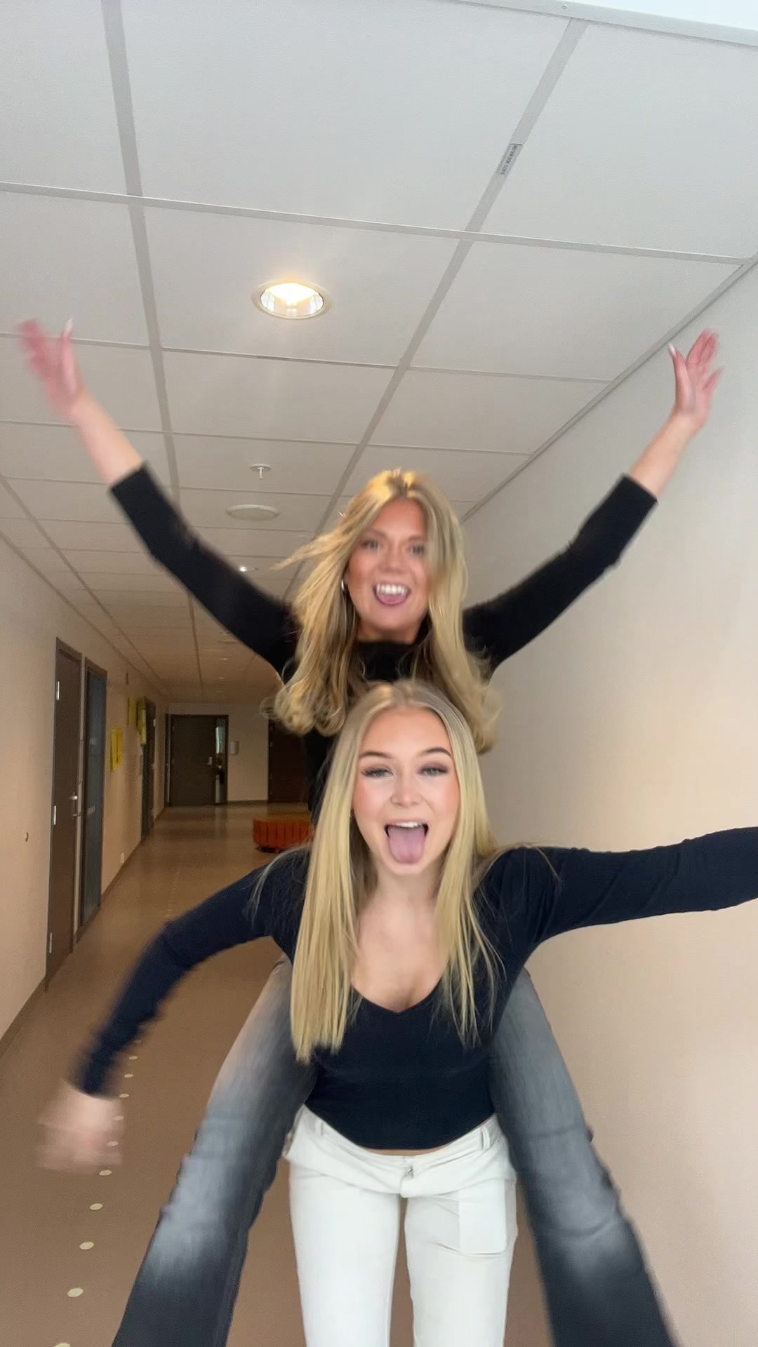 @MARIE KALVENES